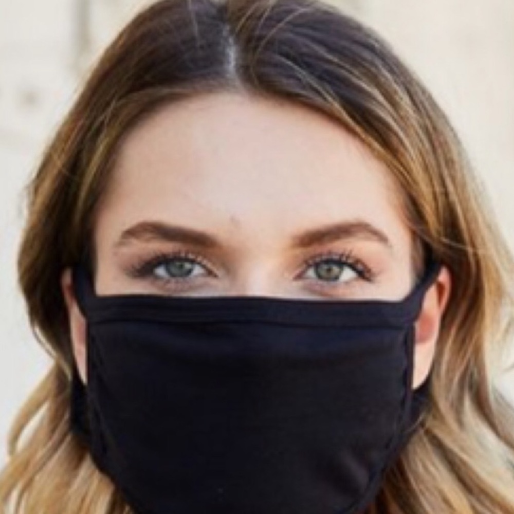 BNWT Black Fabric Face Mask